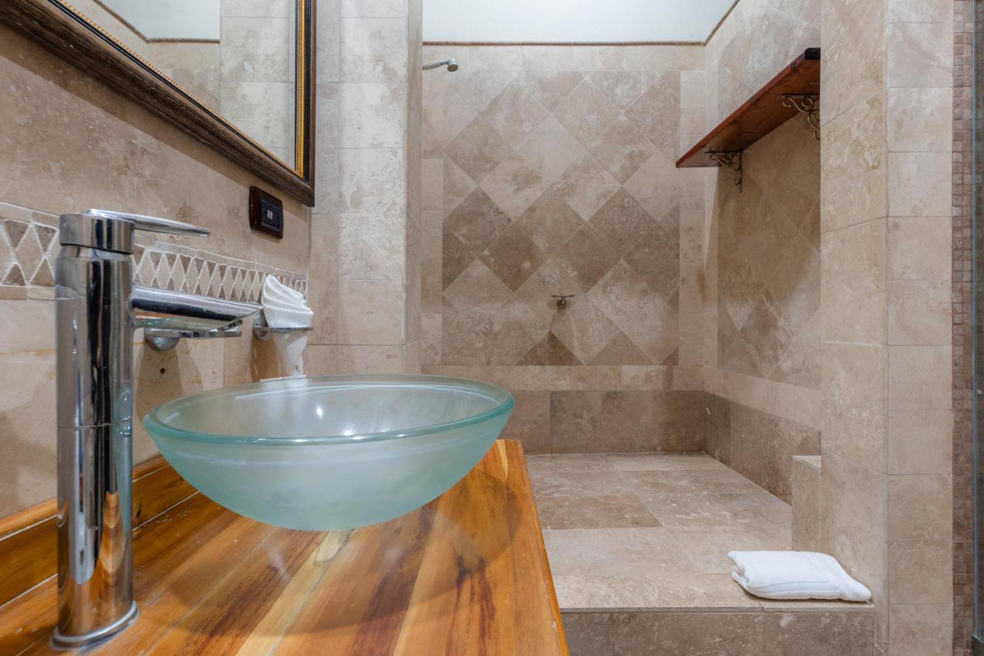 Hotel Majestad San José Dış mekan fotoğraf